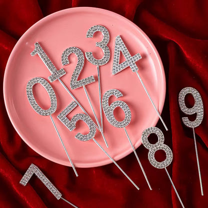 زينة كعكة رقمية فضية مرصعة بأحجار الراين